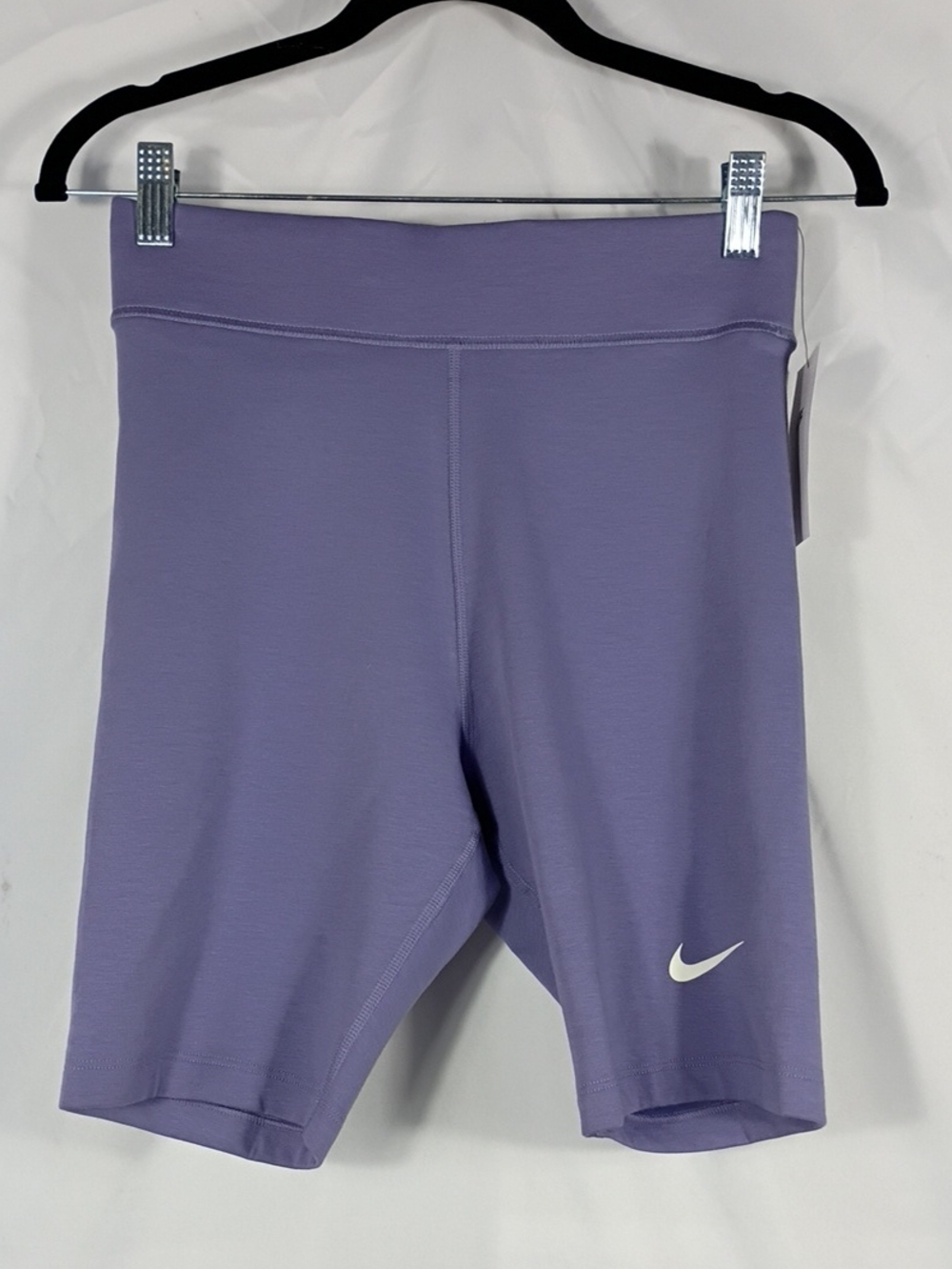 NWT Nike Women's Purple Tight Fit High rise 8" Length Athletic Bike Shorts Sz Sm